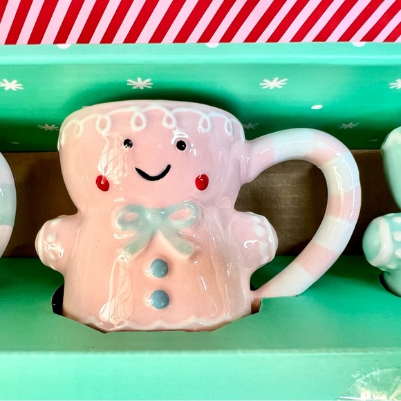 4 Christmas Ceramic Blue Pink Gingerbread Boys Girls Espresso Mugs Cups Tier - Picture 7 of 8